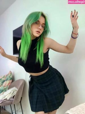 cassie_flower [ cassie-flower ] - happy Wednesday