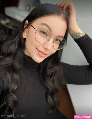 cassie_flower [ cassie-flower ] - seducedeme hasta perder el control   Hazlo sin miedo y deborame de