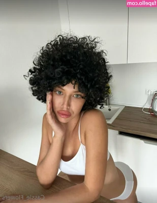 cassie_flower [ cassie-flower ] - Buongiorno a tutti💋 Oggi o domani farò un bel pompino al mio