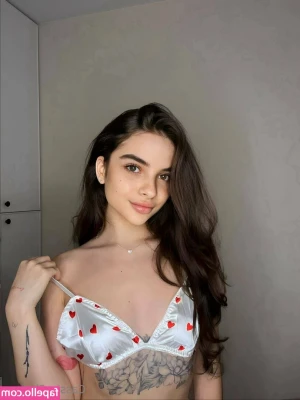 cassie_flower [ cassie-flower ] - Sleek and smooth like silk 😈
