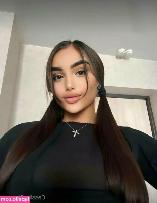 cassie_flower [ cassie-flower ] - Jerking your dick