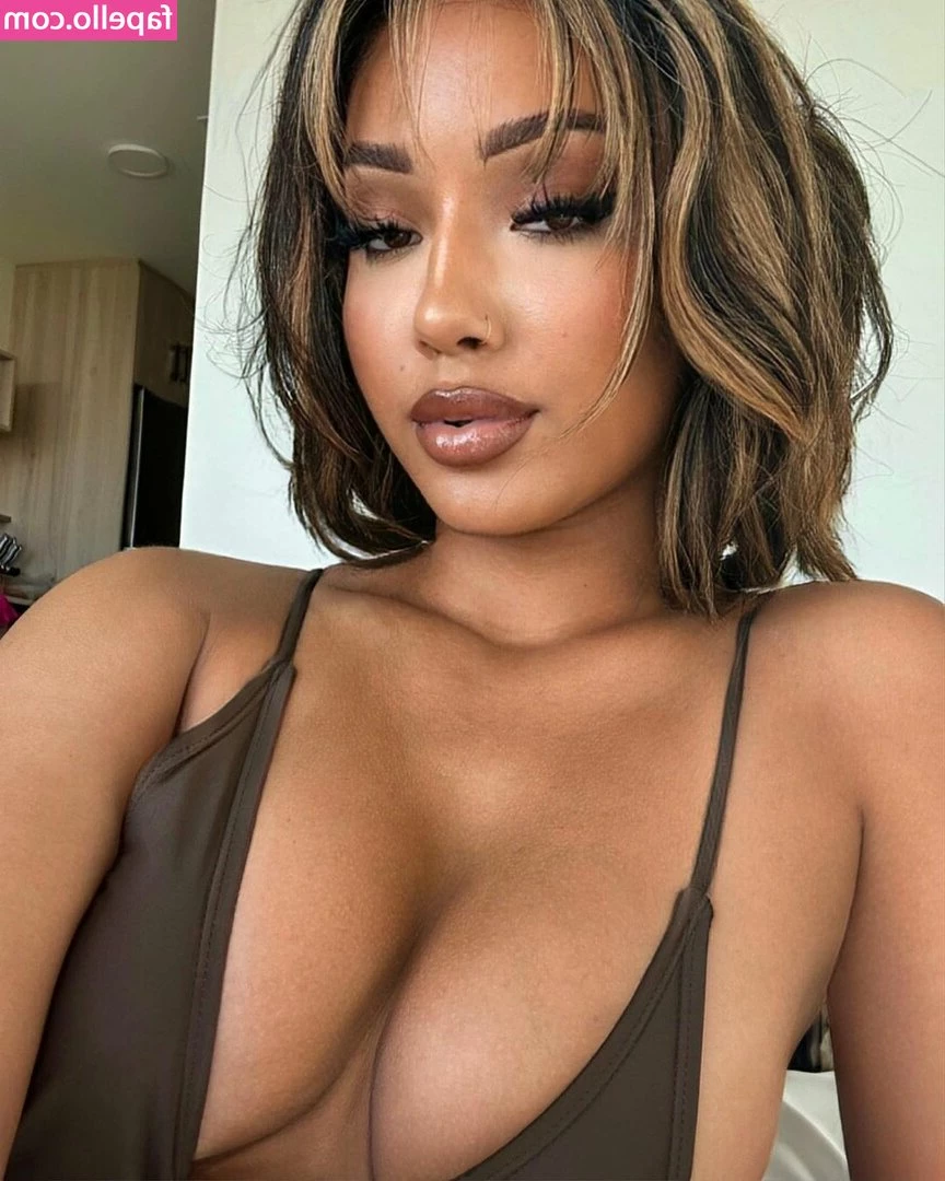 Ryygabriella - Me Sneaking A Quick Bathroom Nut, My Pussy So Creamy & Fat