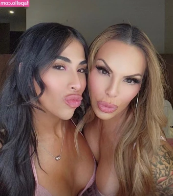 TS Foxxy [ ts-foxxy ] - Ill tell you something, if you join my VIP OnlyFans @amberrileyxxx