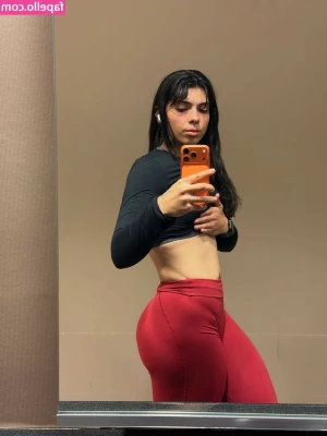 astrival.x [ astrival-x ] - is this outfit too distracting? 🙈