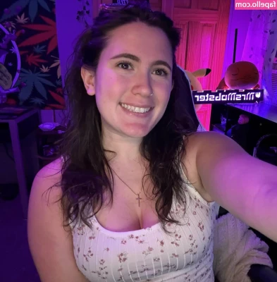 MrsMobster21 - why is your favorite color blue now 😋💙
