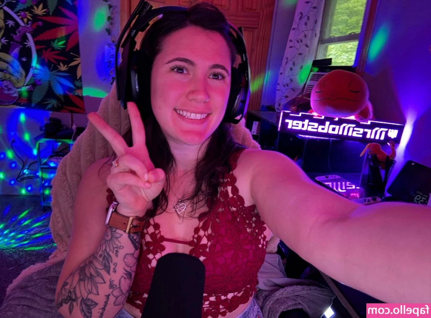 MrsMobster21 - Dessert?