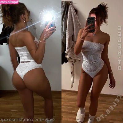 Laradkvc - Too tight?!? 😬