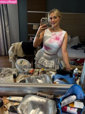 Lillyskyx - ready to be pounded