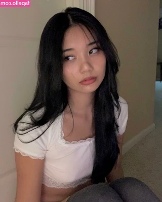 annabbly - Would you eat and fuck what’s underneath my skirt daddy? 😈👅
