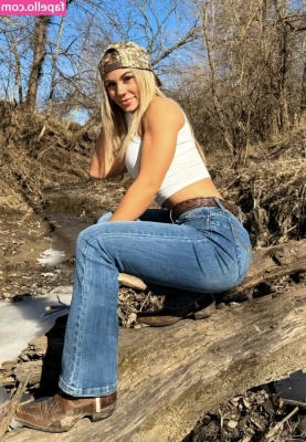 Isabella Rovirosa [ isabella-rovirosa ] - ill be on here live tomorrow! im trying to make this my best month