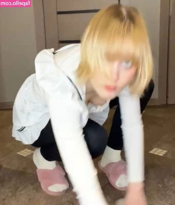 Taybisox - Working on getting my mic working  it s failing me
