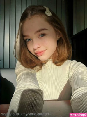 syren_of_paradise [ syren-of-paradise-1 ] - Need a buddy me