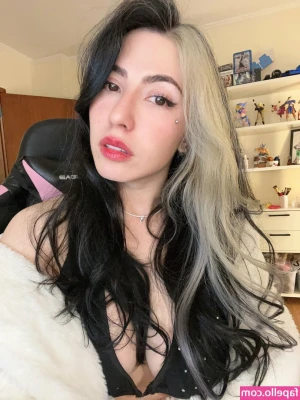Danievedo [ danievedo-1 ] - It's time for some morning fun 😈