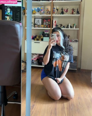 Danievedo [ danievedo-1 ] - I'm not home for now so here are some quick selfies before next post