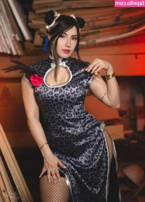 Danievedo [ danievedo-1 ] - Anyone wanna take this off of me and see me dance naked