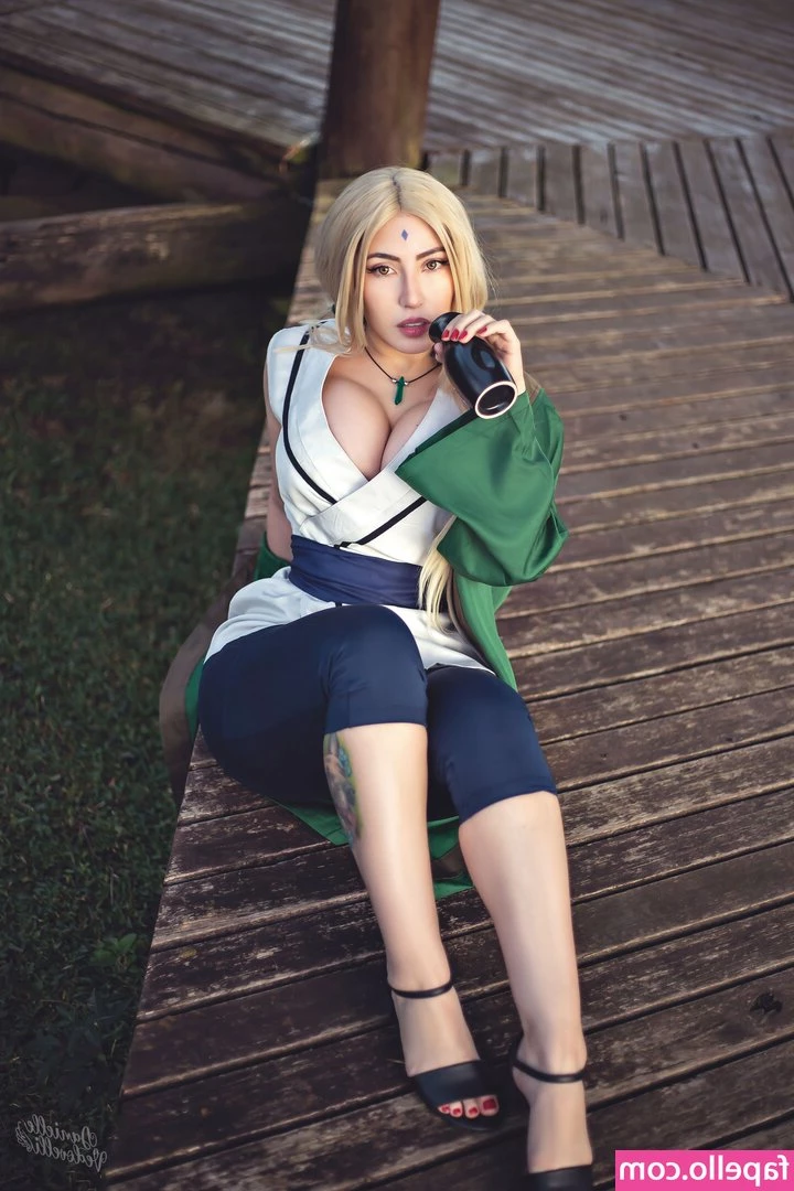 Danievedo [ danievedo-1 ] - Do you think I'd make a good gift? 😇