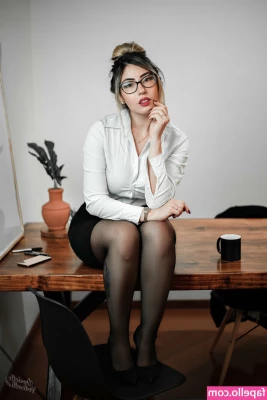 Danievedo [ danievedo-1 ] - En tenue d écoliere  Ça te plaît
