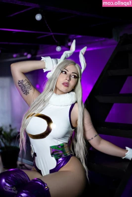 Danievedo [ danievedo-1 ] - Come spend some time with me for my Birthday this weekend!🧁🍨