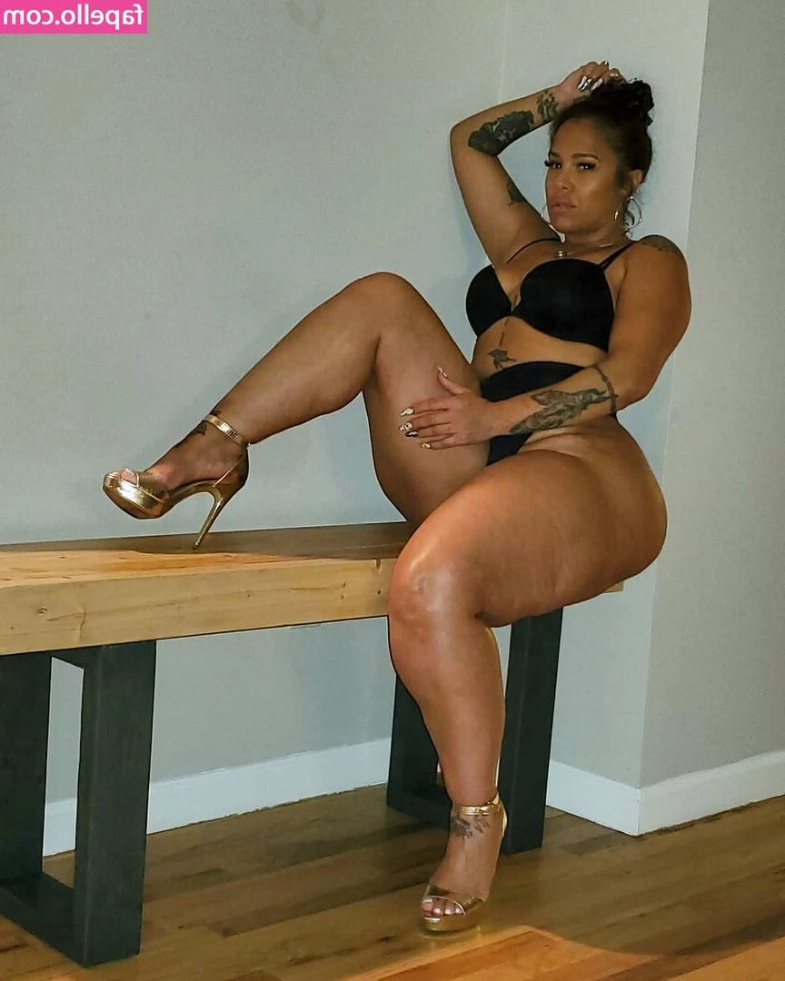 Scarlett Cakez [ scarlett-cakez ] - This how I m finna be stay tuned