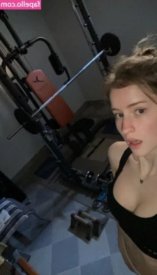 Mira Szalma [ mira-szalma-1 ] - A short story ... 😈