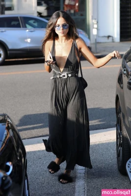 Eiza González [ eiza-gonzlez ] - Going to the dentist today and I’m a bit nervous… someone cheer