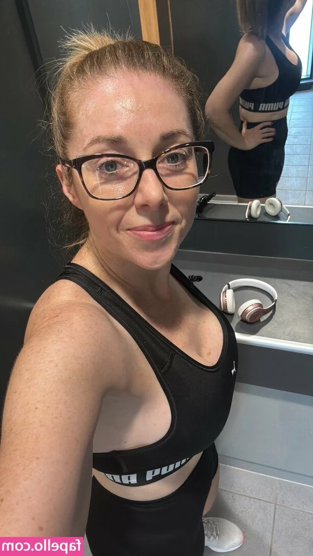 josie_glass [ josie-glass ] - Hi guys and girls, so i'm planning a full day of pics and videos next