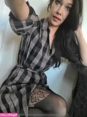 thegirlewiththecursemark - Late post since my phone decided to die right after I filmed this for