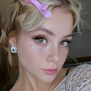 curlymonica