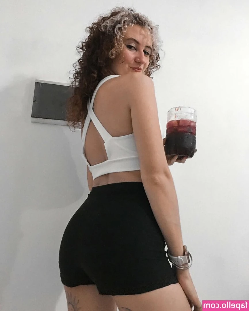 paulina_schimpf [ paulina-schimpf ] - I wanna grind like this on your tongue