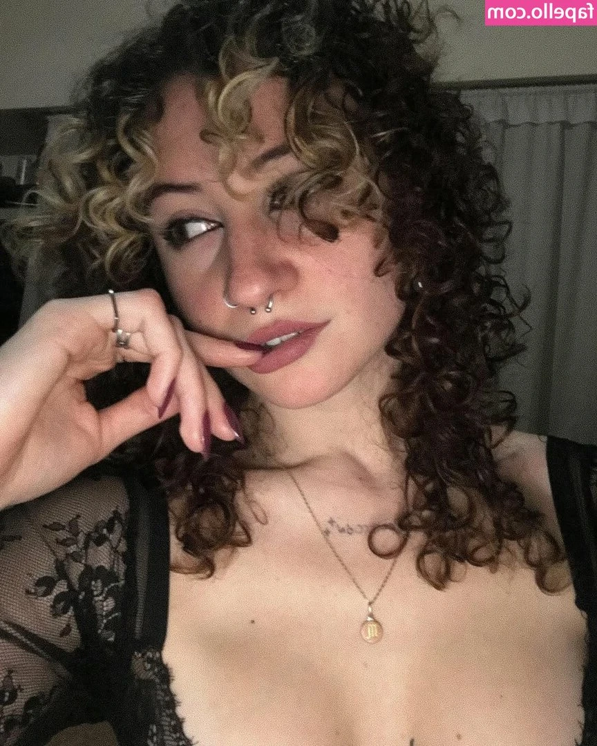 paulina_schimpf [ paulina-schimpf ] - WORSHIP NUDE LOUBOUTINS FULL CLIP