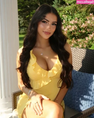 Julia Merekoulias [ julia-merekoulias ] - Ooops they fell, it's just too big can you help Daddy 🥺 If you