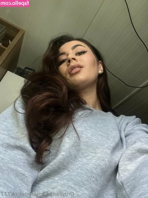 angel_ok777 [ angel-ok777 ] - Nothing like starting your day with head @callmekaseykei She really