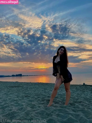 angel_ok777 [ angel-ok777 ] - Hoy estoy muy aburrida te apetece hablar conmigo