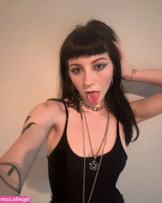 dollsfantasies - The only thing I want tonight is you😪
