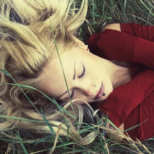 yourgirlfriendlily