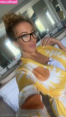 richelleryan [ richelleryan-1 ] - I know how to turn up the heat today