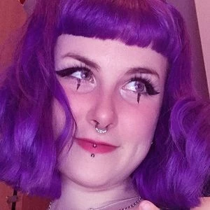 lola-dark-free