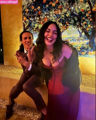 Vanessa Hudgens [ vanessa-hudgens-2 ] - Hope you had a great day 🥰