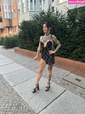 Skinny Lilly [ skinny-lilly ] - Come dig n me