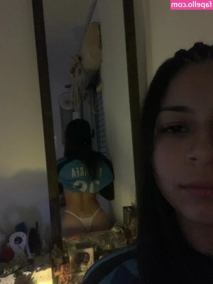 Luz_valentinaa [ luz-valentinaa ] - How does blue look on me? 💙