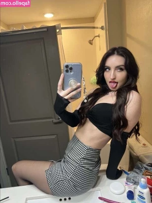 beebee - I'm sure you're dyingg to see new content eh ? Come talk to me asap