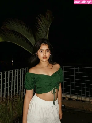 Shivani Paliwal [ shivani-paliwal ] - Impromptu flash! 🙈