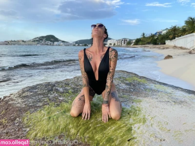 morganbailey - I rarely wear makeup because I feel very beautiful naturally😍. But