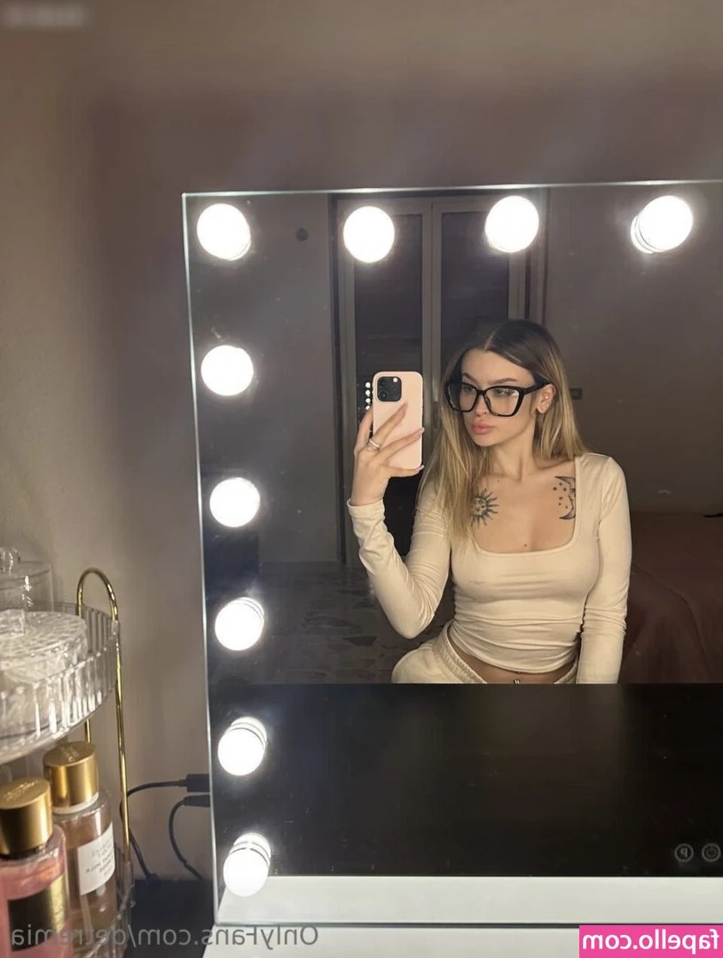 Detremia - What your cock sees when I’m riding it😈💦