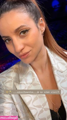 Laure Valée [ laure-valee ] - gmmm 🥺 how’s the view?