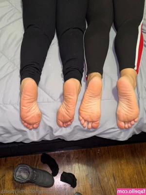 hotfamilyfeets - lil surprise thursday nude, we're almost there baby! Also wanted to