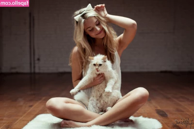 Alexis Ren [ alexis-ren ] - lace is beautiful