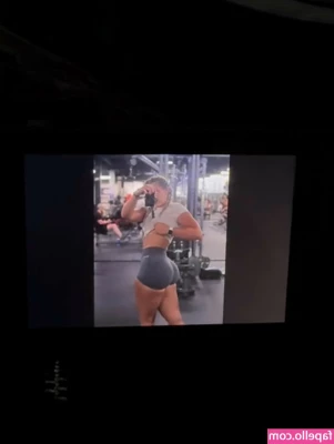 Alexreuter_ [ alexreuter ] - Should I play for you all today