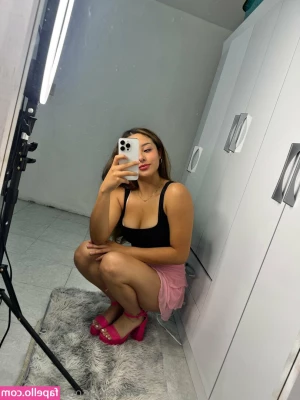 Cocopafeet - My first time getting in the pool (April) plus a shower show and a