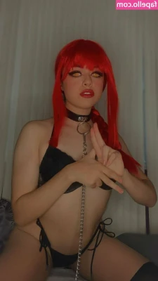Elaynne sama [ elaynne-sama ] - snuck in to area 51 with my bff n took some nudes🛸 ft.